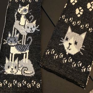 Cat table runner